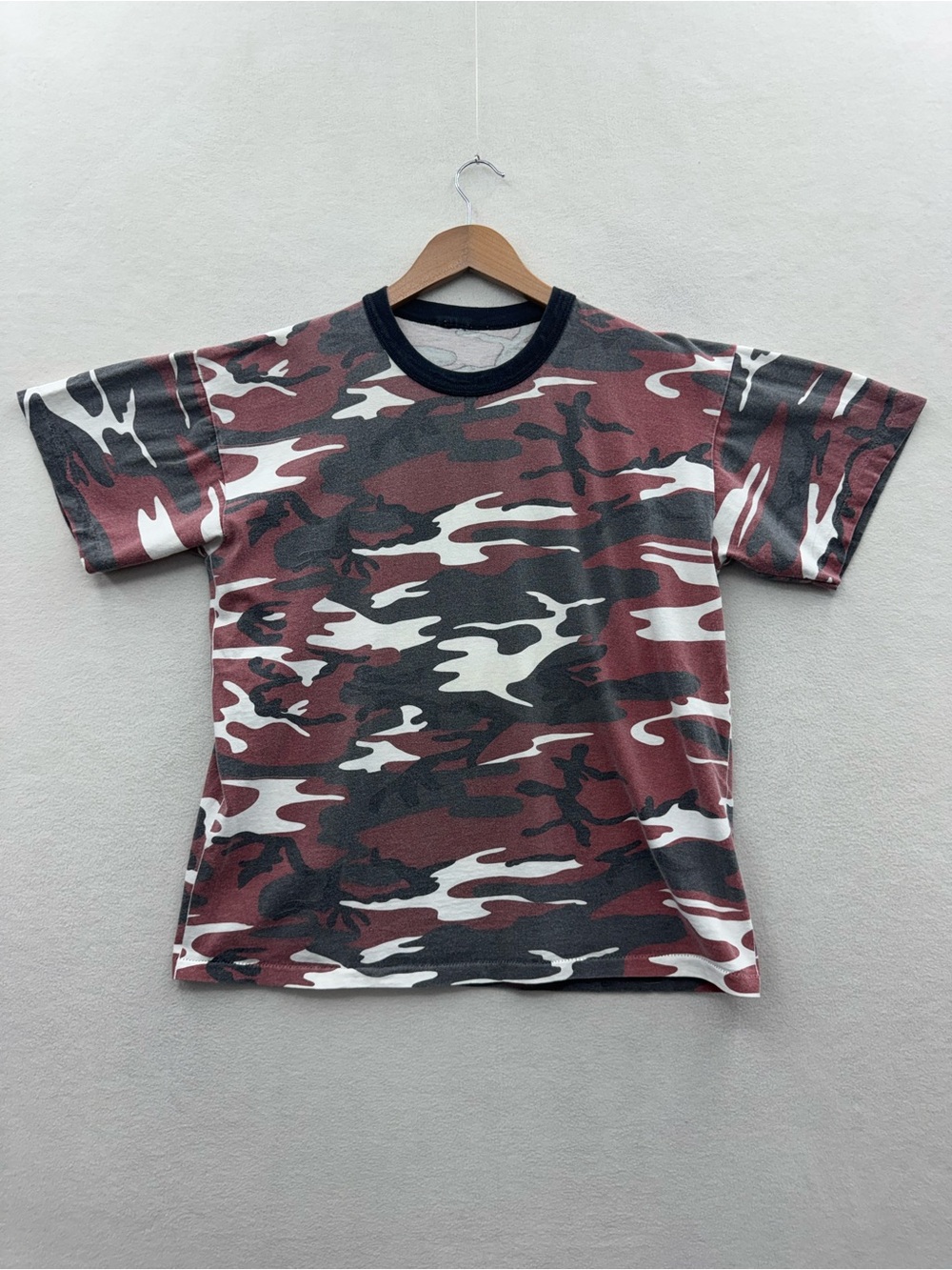 Vintage Rothco Mens XL Shirt Red Camo Ringer Woodland Made USA Single Stitch